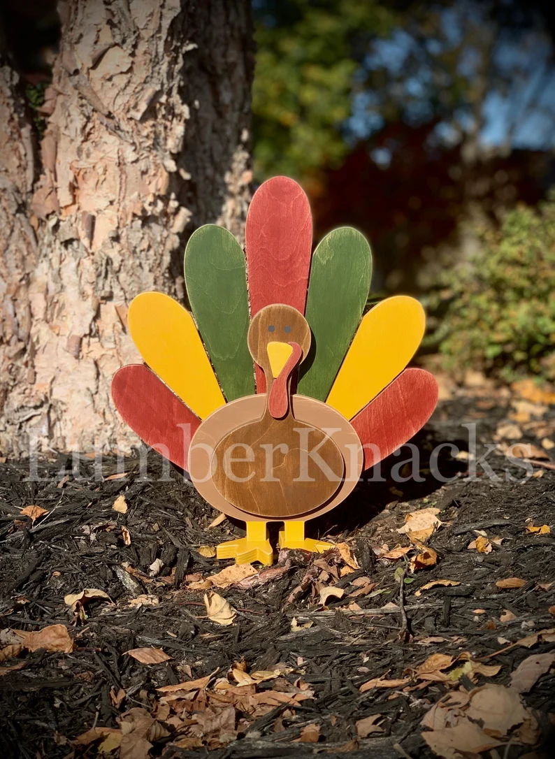 An adorable tabletop turkey you can make for your thanksgiving dinner.