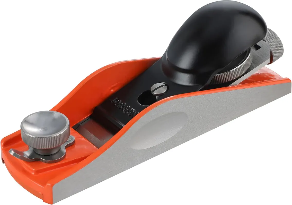 A good affordable block plane with an adjustable mouth.